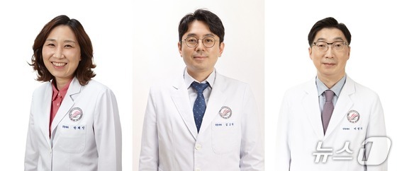 Professors Park Hye-in, Kim Do-hyung and Lee Young-gi of the Division of Nephrology at Hallym University Kangnam Sacred Heart Hospital (from left) / Courtesy of Hallym University Kangnam Sacred Heart Hospital