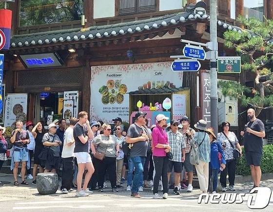 2025 Jeonju Tourism Report: Why 74% of Foreign Visitors Prefer Extended Stays