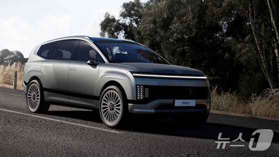 Hyundai Motor announced on June 2 that it will participate in EV Trend Korea 2025 held at COEX in Gangnam-gu, Seoul starting on June 3 to showcase its advanced electrification technologies. Pictured is the IONIQ 9 (Provided by Hyundai Motor Company) 2025.6.2 / News1