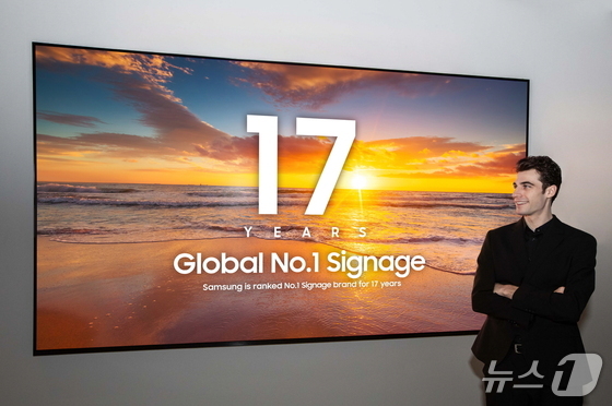 Samsung Electronics has maintained its position as the global leader in the commercial display market for 17 consecutive years / Provided by Samsung Electronics