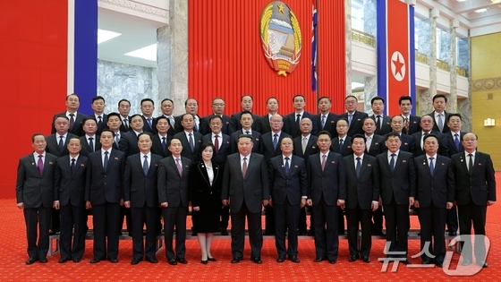 The Rodong Sinmun, the official newspaper of North Korea’s Workers’ Party, reported on Tuesday that Party General Secretary Kim Jong Un met with the newly appointed cabinet members and deputies at the Pyongyang Assembly Hall the previous day to offer them encouragement / Rodong Sinmun