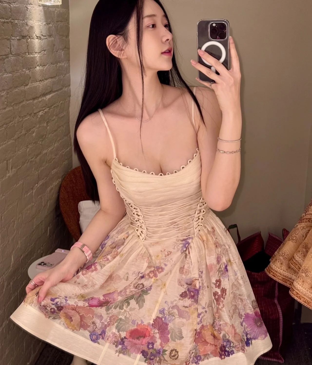 Floral mini dress | Corset-style bodice detail emphasizes a slim silhouette / Photo: Shin Jae-eun Instagram