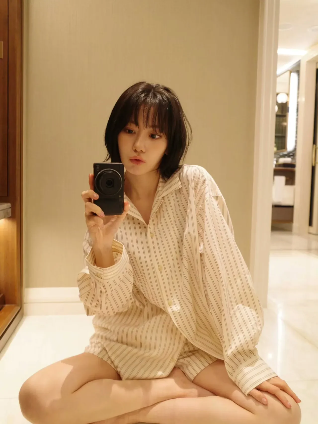 Miyawaki Sakura’s 28th Birthday: How to Style Cream Stripe Pajamas Like a Star