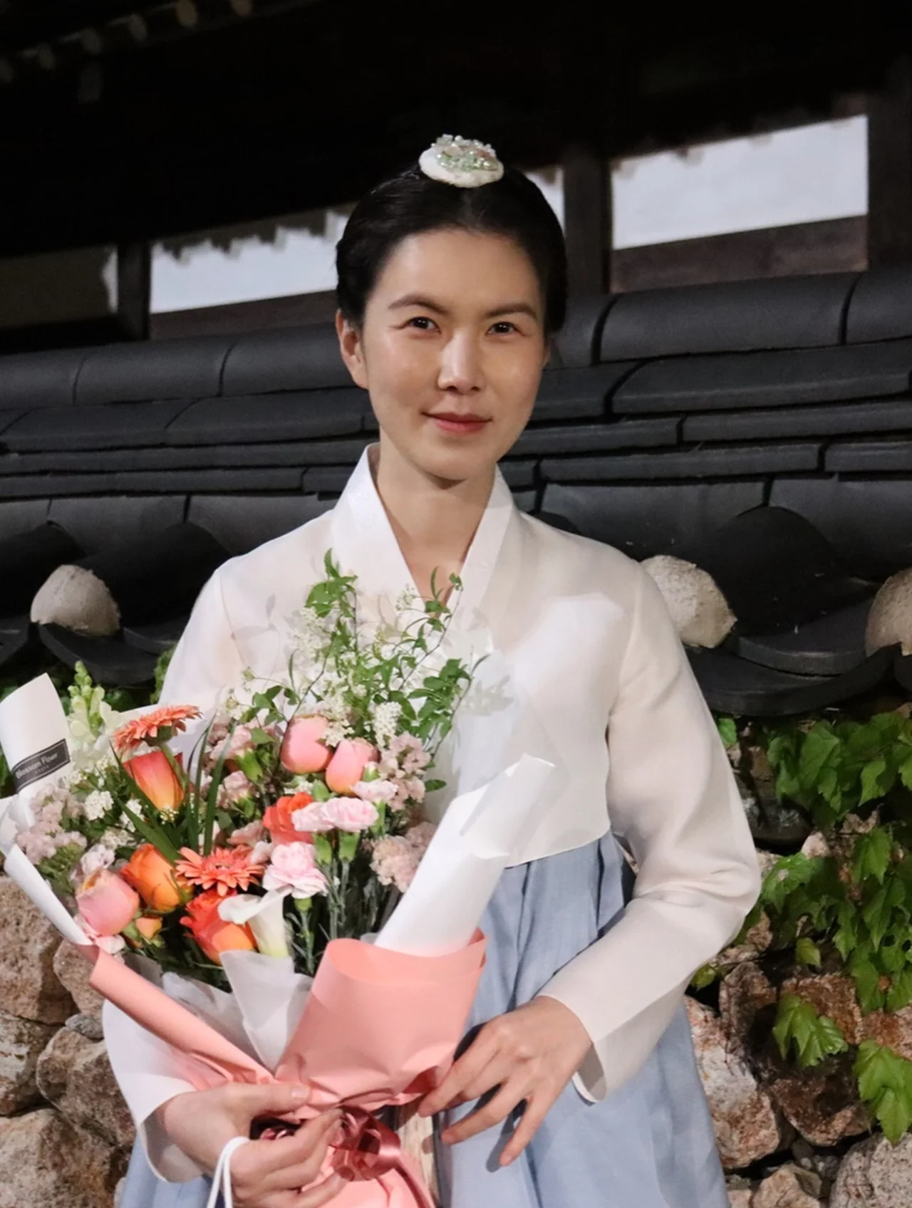 Traditional hanbok | Refined classic beauty finished with a soft pastel palette / Photo=Gong Min-jeong Instagram