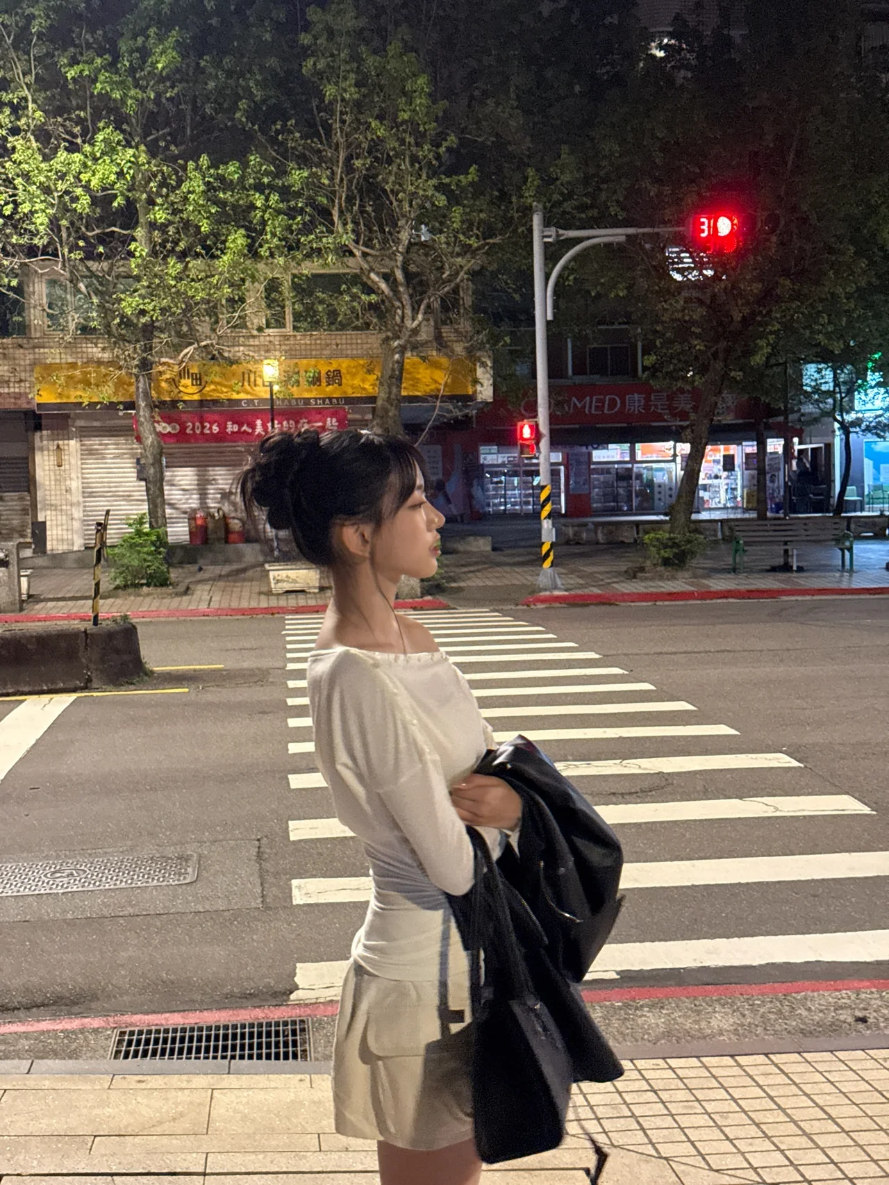 引用:MEOVVのInstagramアカウント