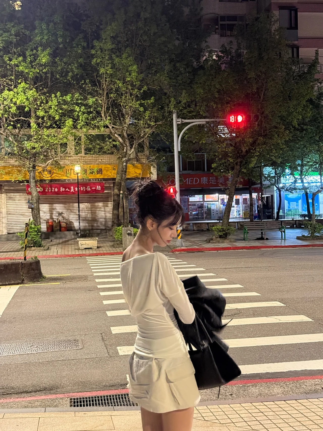引用:MEOVVのInstagramアカウント