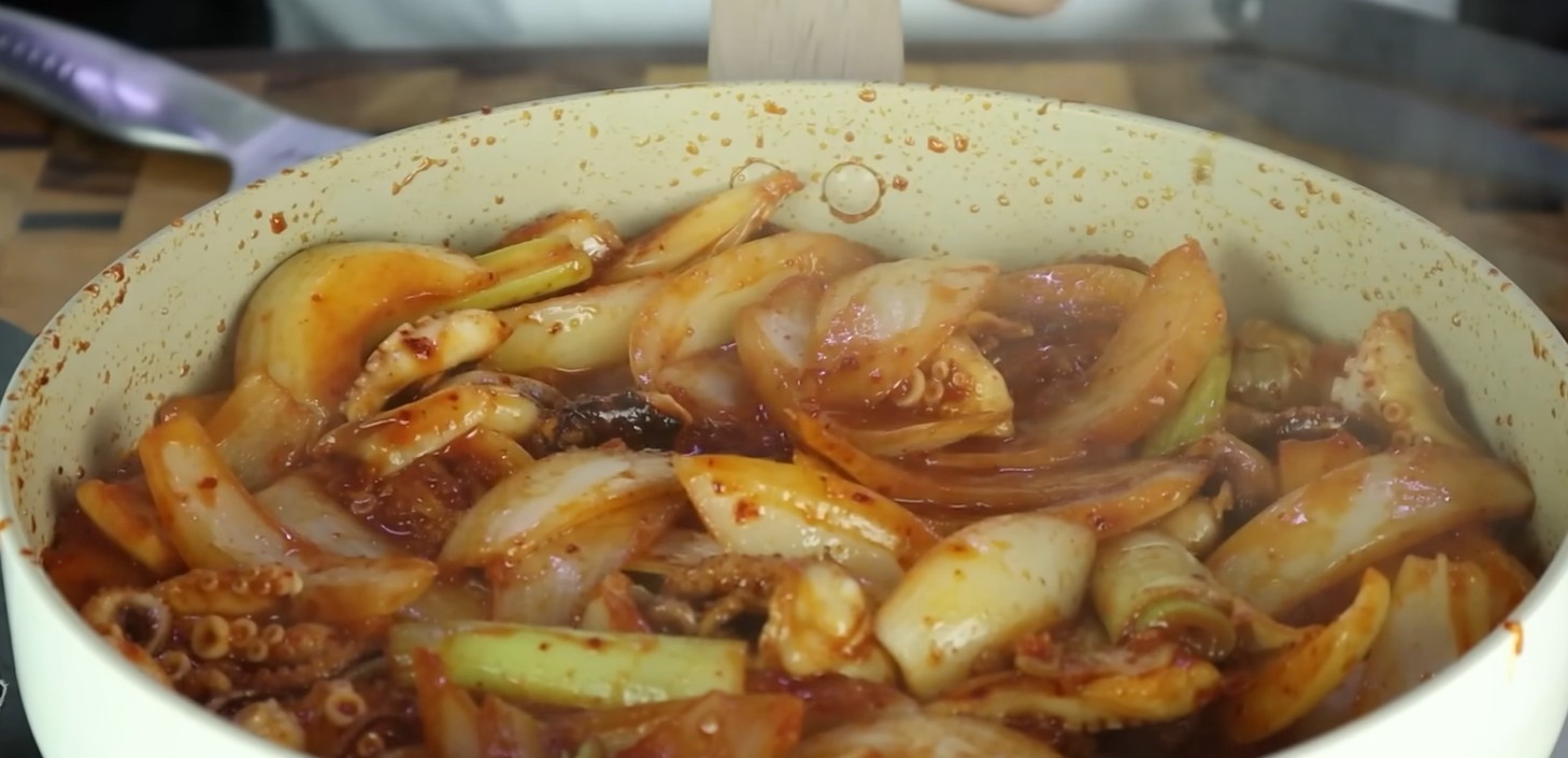 YouTube \'Cooking King Biryong (Korean Food Cooking)\'