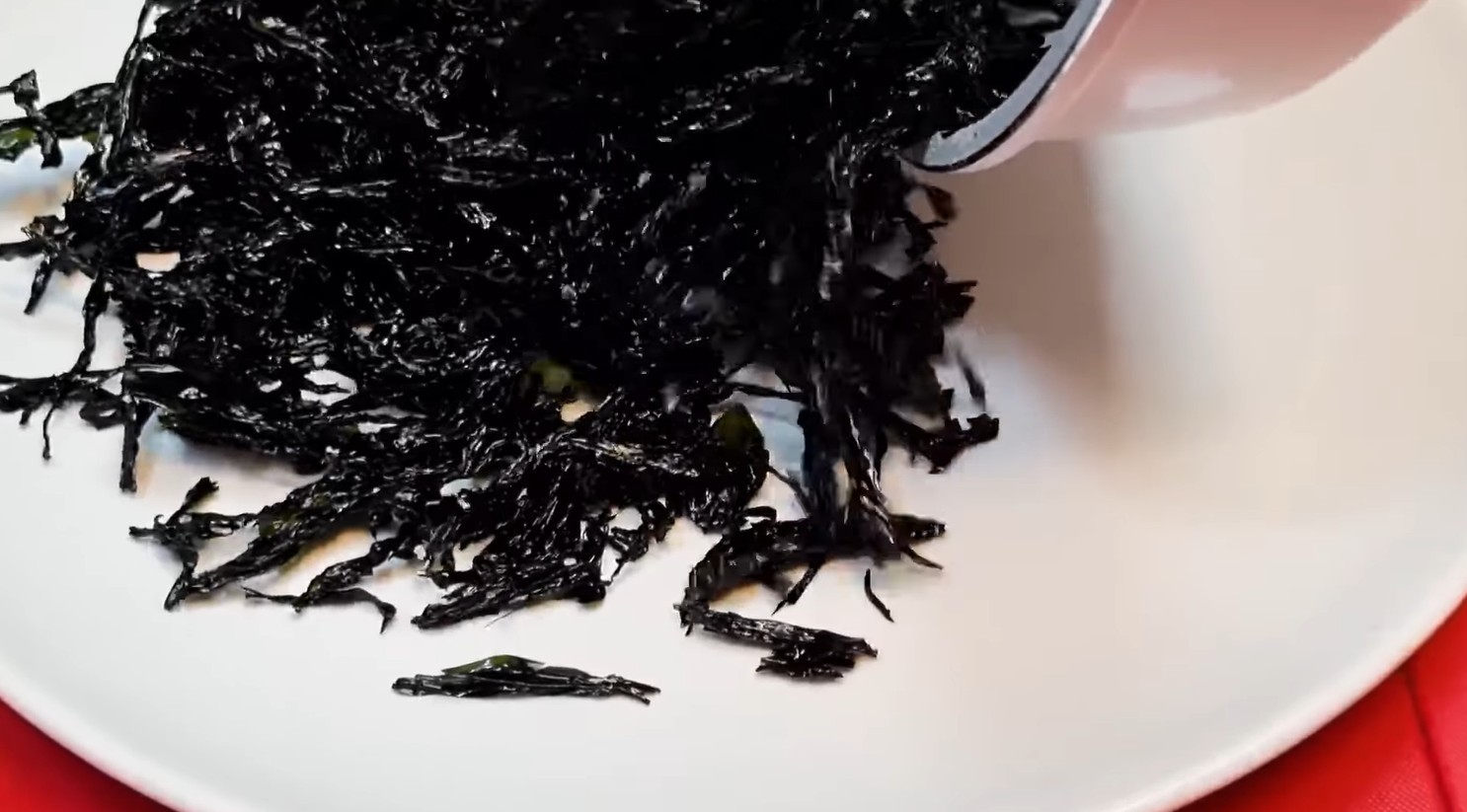Why Seaweed Stir-Fry is the Healthier Alternative to Crispy Seaweed: A Simple Recipe Guide