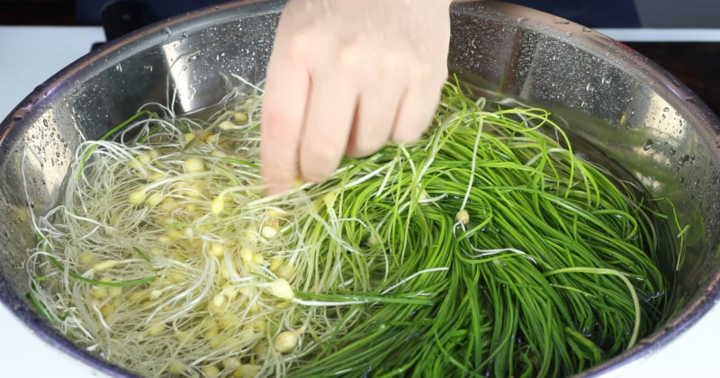 &nbsp;   YouTube \'Yoriwang Biryong Korean Food Cooking\'