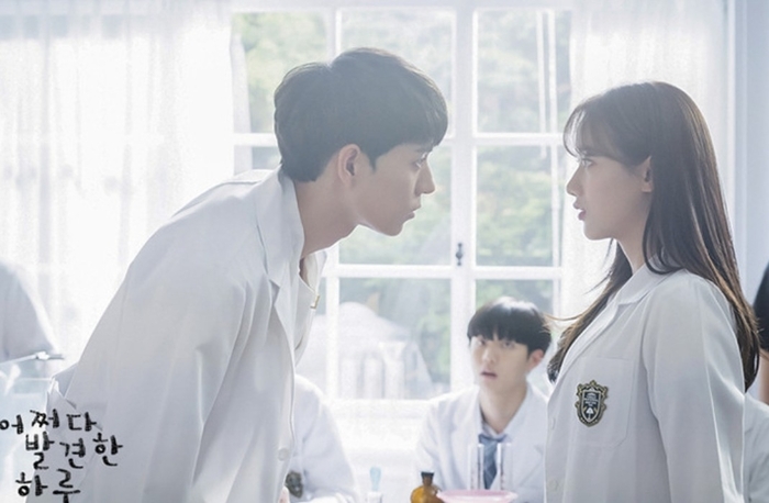 引用： ドラマ『偶然見つけたハル』で共演したキム・ヨンデとイ・ナウン