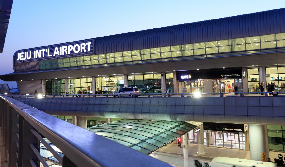 &nbsp;   Jeju International Airport / Johnathan21-Shutterstock.com