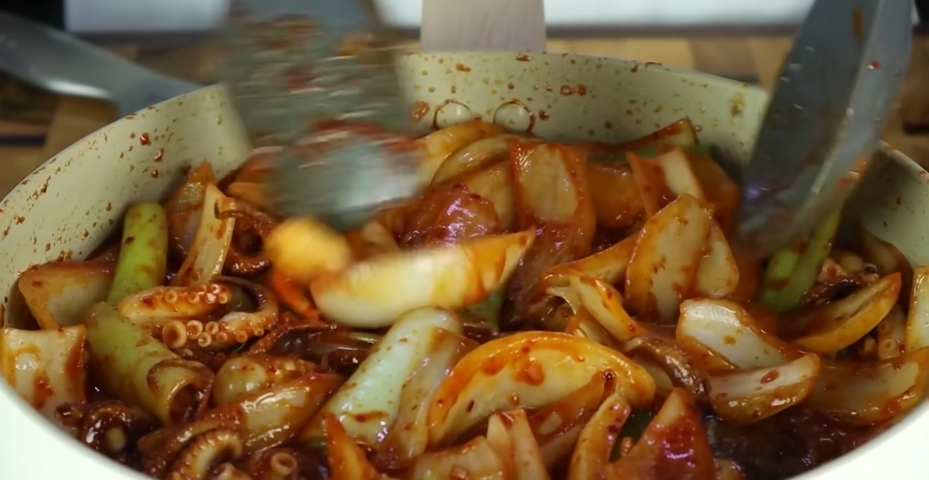 YouTube \'Cooking King Biryong (Korean Food Cooking)\'