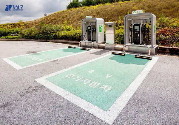 사진 = 전기차 충전시설