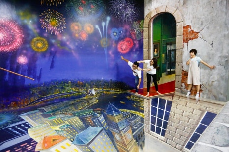 &nbsp; 3D Museum Art in Paradise, Pizza 4P\'s Indochina Da Nang, Da Nang Museum, Linh Ung Pagoda, Helio Center & Night Market official websites and SNS