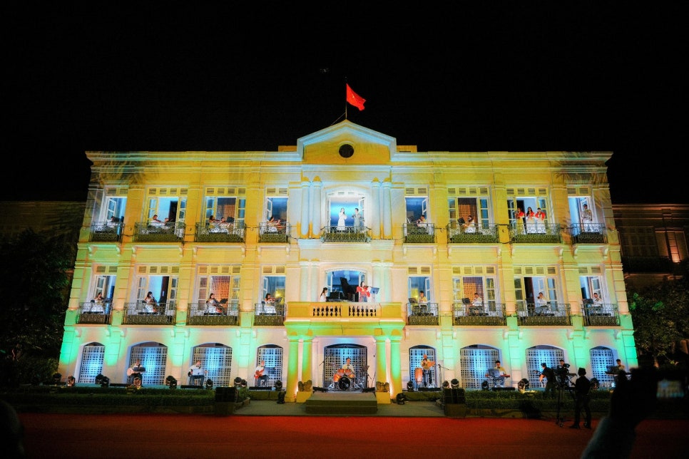 &nbsp; 3D Museum Art in Paradise, Pizza 4P\'s Indochina Da Nang, Da Nang Museum, Linh Ung Pagoda, Helio Center & Night Market official websites and SNS