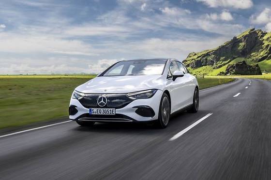 메르세데스-벤츠의 준대형 전기 세단 ‘EQE’의 모습(자료사진. 메르세데스-벤츠 코리아 제공).