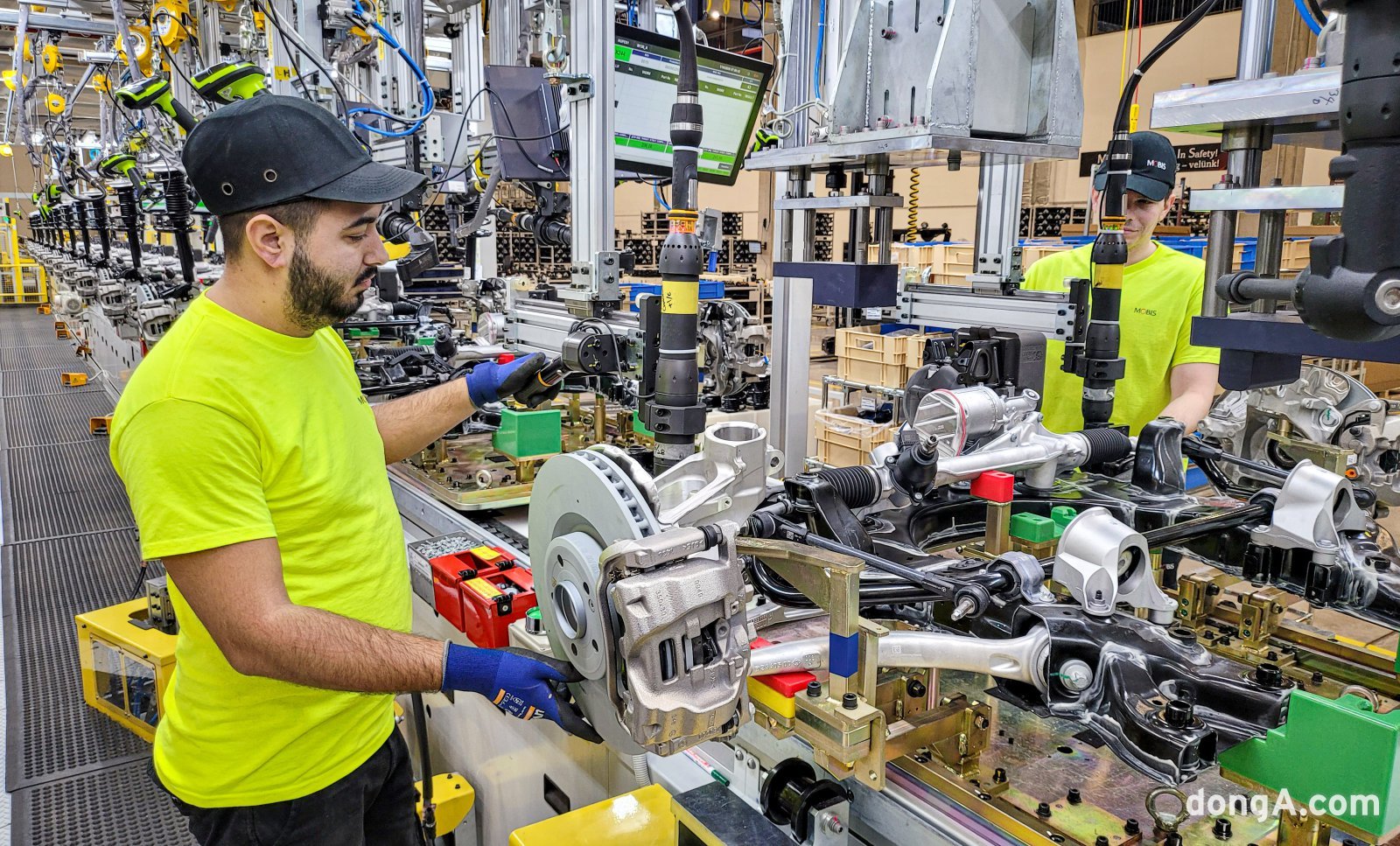 현대모비스 헝가리 생산라인