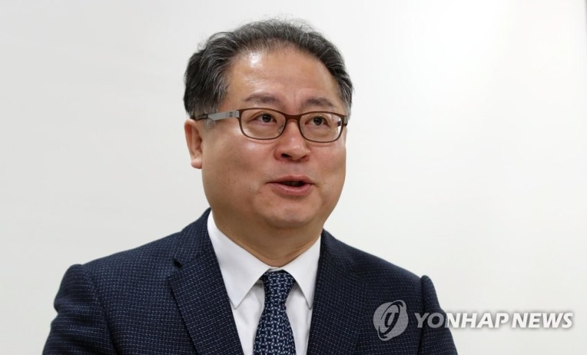 Yonhap NewsLee Jae-young, Director of the Democratic Research Institute