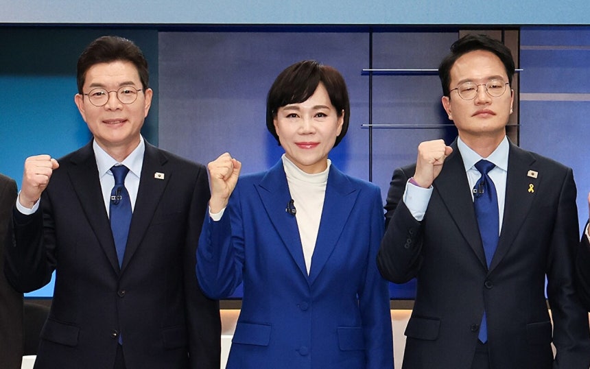 Yonhap NewsLeft to right: Jung Won-oh, Jeon Hyun-hee, Park Joo-min.