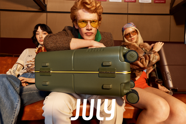 &nbsp;   Global travel luggage brand \'July (JULY)\' [Photo=July]