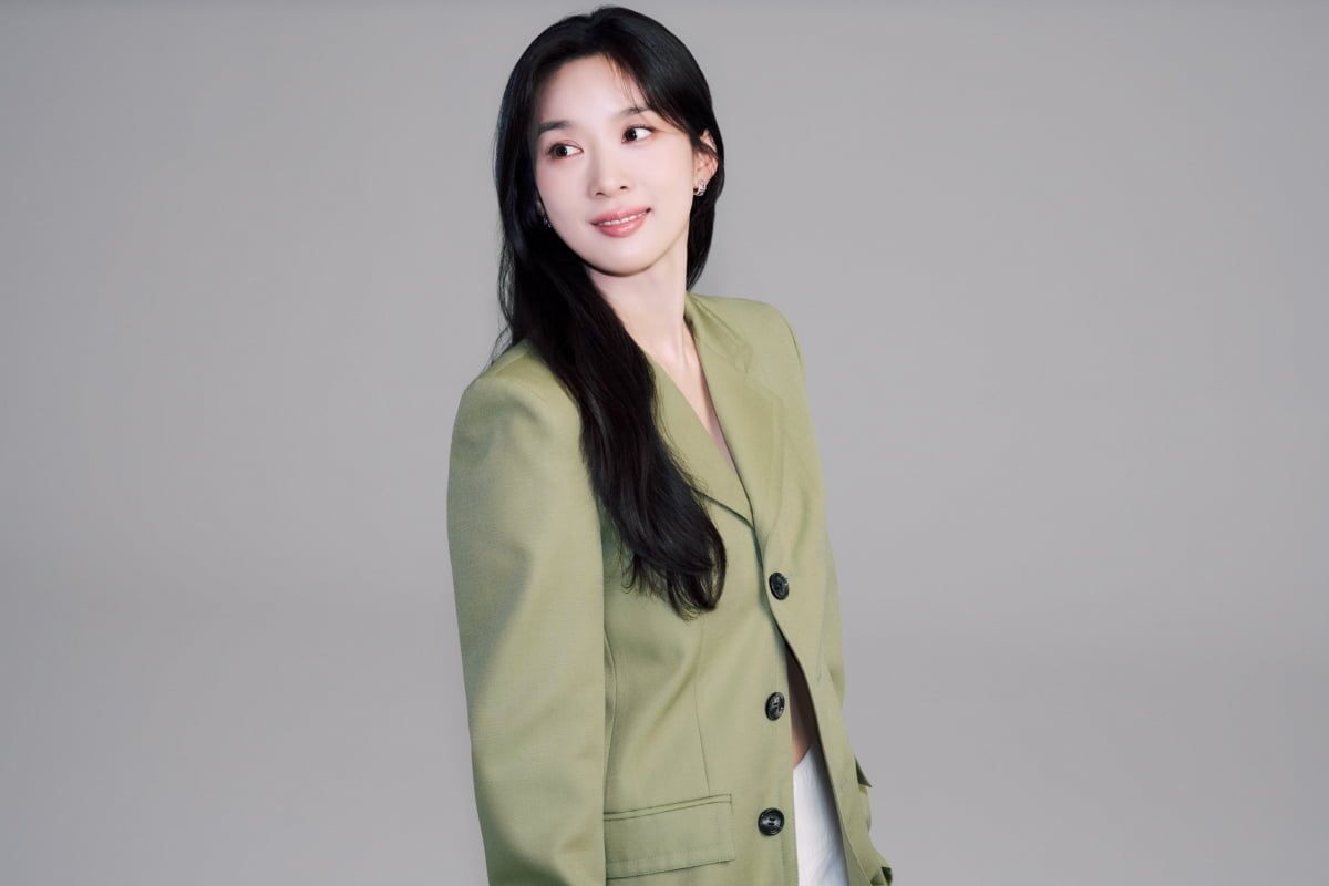 Ten Asia