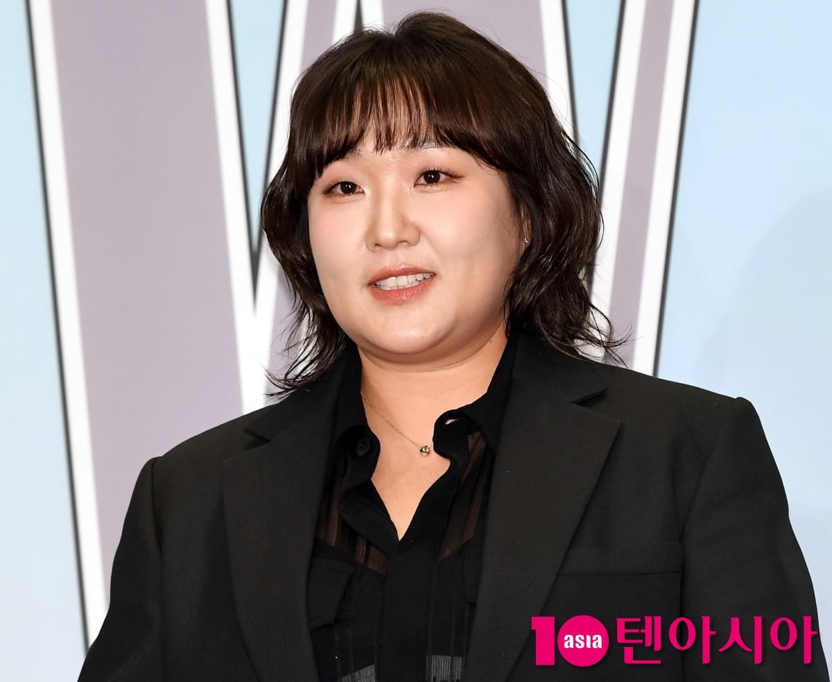텐아시아 (10Asia)