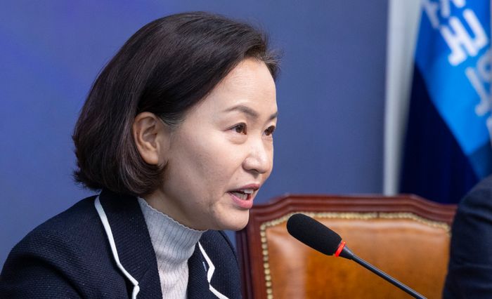 조국혁신당 공천관리위원회 부위원장인 이해민 사무총장이 지난달 25일 국회에서 2026 지방선거 공천 심사 기준을 발표하고 있다. ⓒ연합뉴스