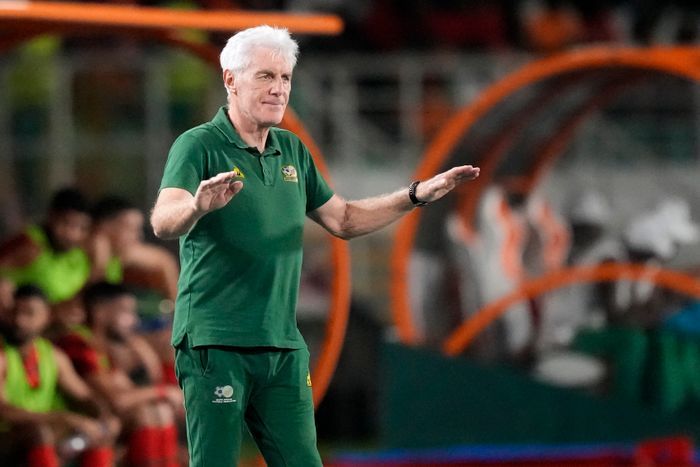 남아공의 휴고 브로스 감독. ⓒ AP=뉴시스