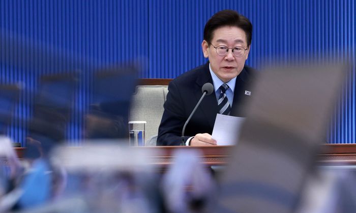 이재명 대통령이 12일 청와대에서 열린 수석보좌관회의에서 발언하고 있다.ⓒ뉴시스