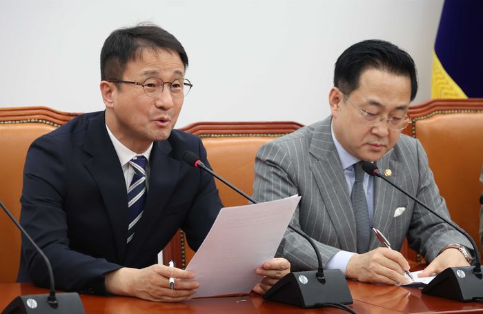 한병도 더불어민주당 국정조사추진위원장이 5일 오후 국회에서 열린 윤석열 정권 조작기소 진상규명 및 공소취소를 위한 국정조사 추진위원회 전체회의에서 발언을 하고 있다. ⓒ뉴시스