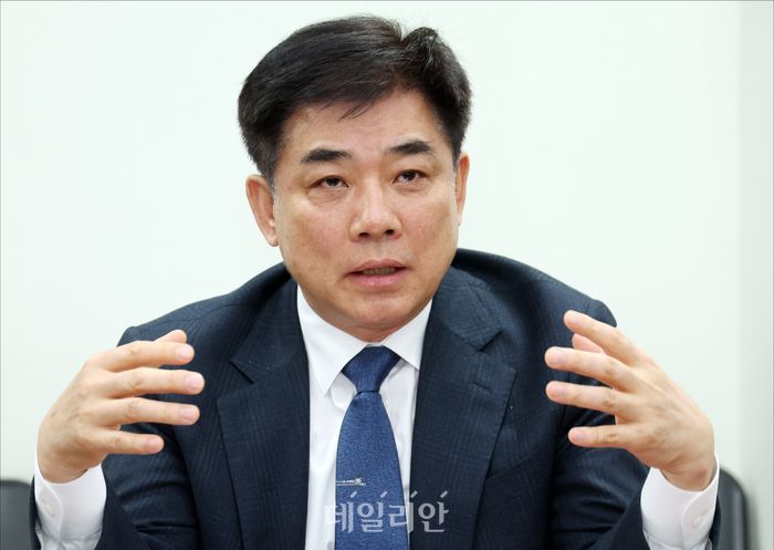 김병욱 성남시장 예비후보가 9일 오전 서울 여의도 국회 의원회관에서 데일리안과 인터뷰를 하고 있다. ⓒ데일리안 홍금표 기자