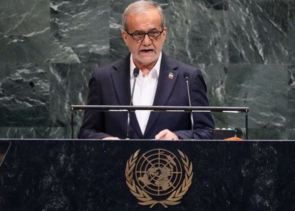 마수드 페제시키안 이란 대통령이 지난해 9월24일 미국 뉴욕에서 열린 제80차 유엔총회에서 연설하고 있다. ⓒ AP/뉴시스