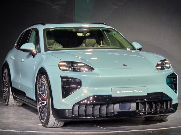 2026 Porsche Cayenne Electric: Unveiling Asia’s First All-Electric SUV with 1156 HP Performance