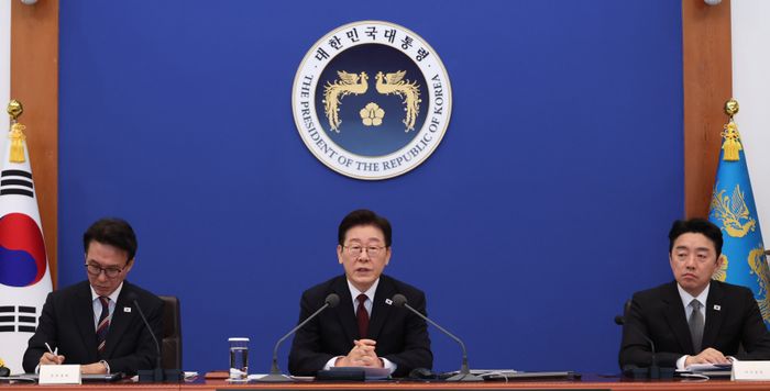 이재명 대통령이 26일 청와대에서 열린 비상경제점검회의에서 발언하고 있다. ⓒ뉴시스