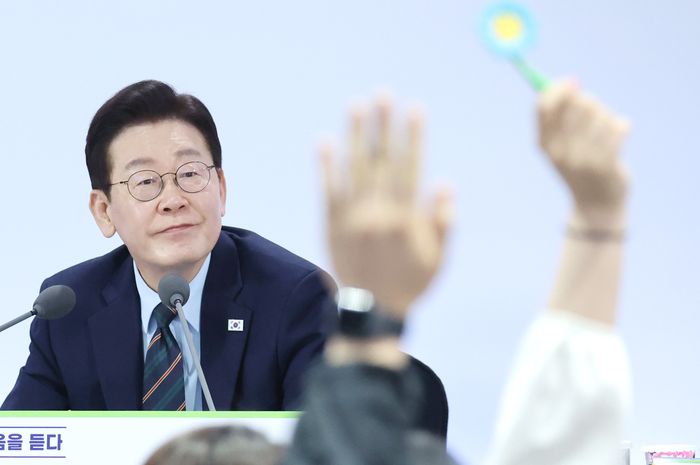 이재명 대통령이 지난 27일 전북 전주시 전북대학교에서 열린 