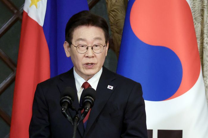 필리핀을 국빈 방문 중인 이재명 대통령이 3일(현지 시간) 마닐라 말라카냥궁에서 페르디난드 마르코스 주니어 대통령과 한-필리핀 공동 언론발표를 하고 있다. ⓒ뉴시스