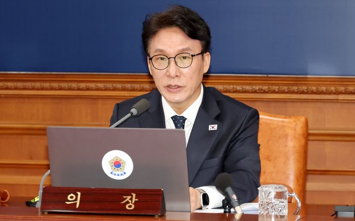 김민석 국무총리가 30일 오전 서울 종로구 정부서울청사에서 열린 임시국무회의를 주재하고 있다.ⓒ뉴시스