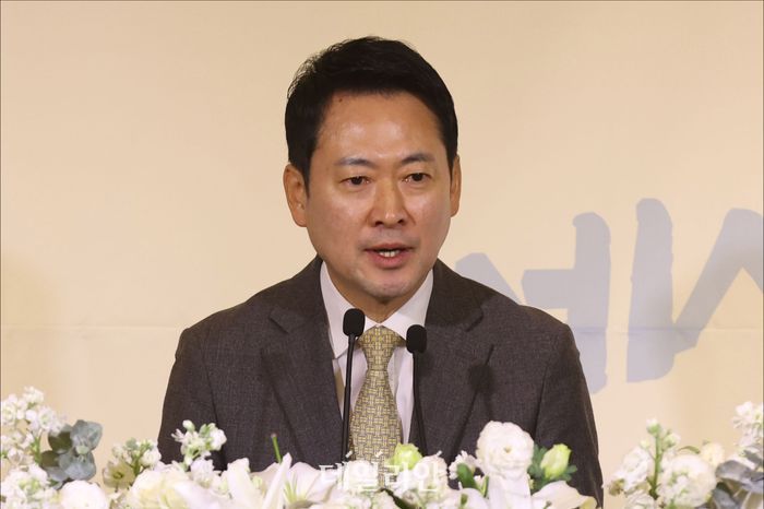 장동혁 국민의힘 대표가 10일 서울 영등포구 한국노총 웨딩여율리에서 열린 