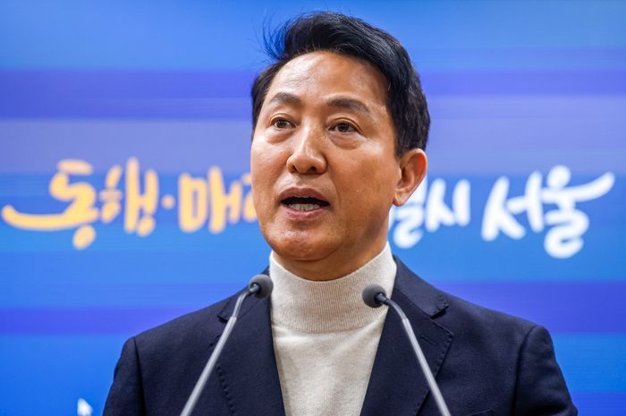 오세훈 서울특별시장이 지난 17일 서울 중구 서울시청에서 공천 신청 관련 입장 발표를 하고 있다. ⓒ뉴시스