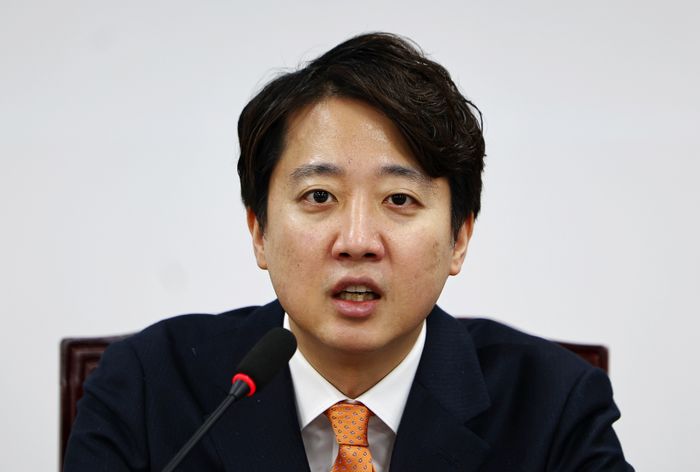 개혁신당 이준석 대표가 지난 5일 오전 서울 여의도 국회에서 열린 최고위원회의에서 발언하고 있다. ⓒ 뉴시스