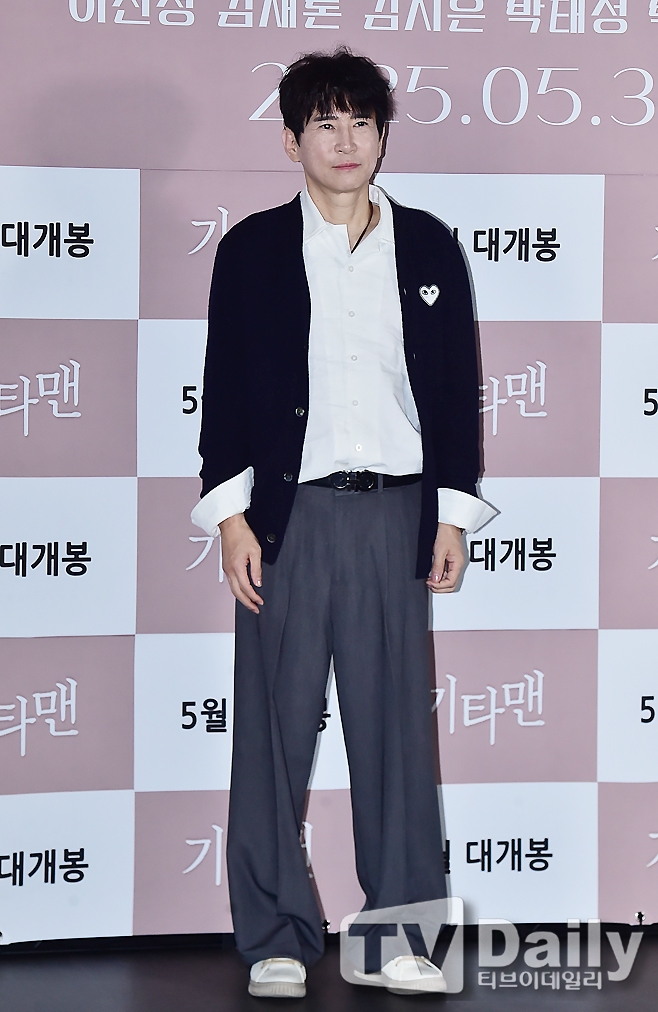 영화 기타맨 연출 및 제작사 성원제약 대표인 이선정 감독