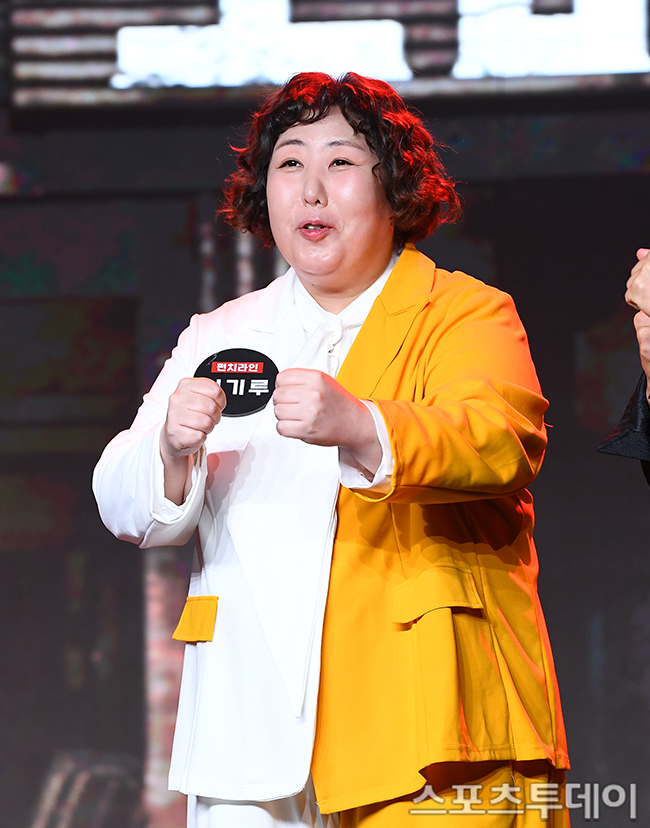 Shin Gi-ru Shares Emotional Tribute to Late Mother: A Journey of Grief and Gratitude