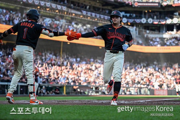 Lee Jung-hoo Hits First MLB Double: What This Means for the Giants in 2026