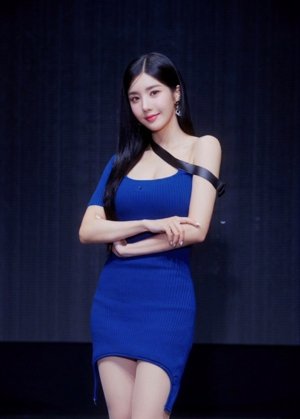 K-Pop Star Kwon Eun-bi Ends Contract with Woollim Entertainment: What’s Next for Her Career?