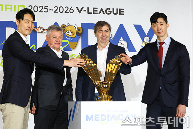 2025-2026 V리그 포스트시즌: 감독들의 경쟁이 시작된다!