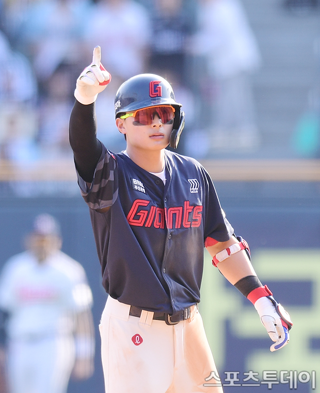 롯데 자이언츠 vs 한화 이글스: 2026 KBO 시범경기 대결, 롯데의 화력 폭발!