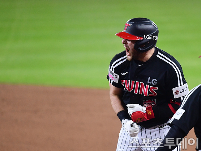 12-7 Victory! How LG Twins Outperformed SSG Landers in Exciting KBO Preseason Showdown