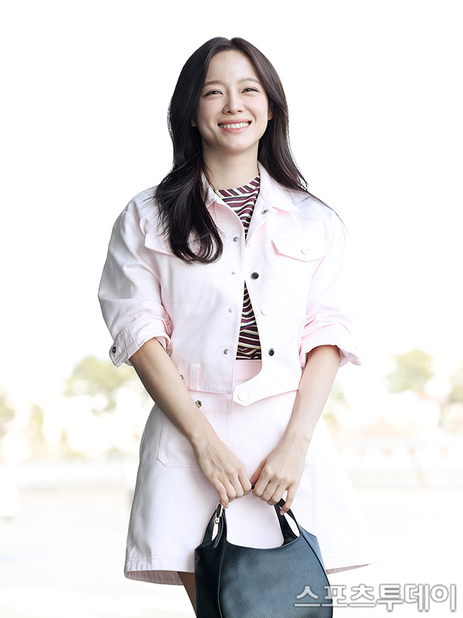 Kim Sejeong’s Tokyo Trip: Insights into Her Upcoming Projects and Collaborations