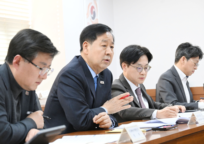 구윤철 부총리 겸 재정경제부 장관이 3월 22일 서울 종로구 정부서울청사에서 중동상황에 따른 고유가 대응 관계장관 간담회 주재하고 있다. (사진=재정경제부)