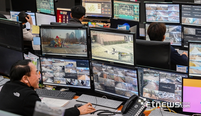 Lee Dong-geun, reporter for Electronic Times (etnews.com)
